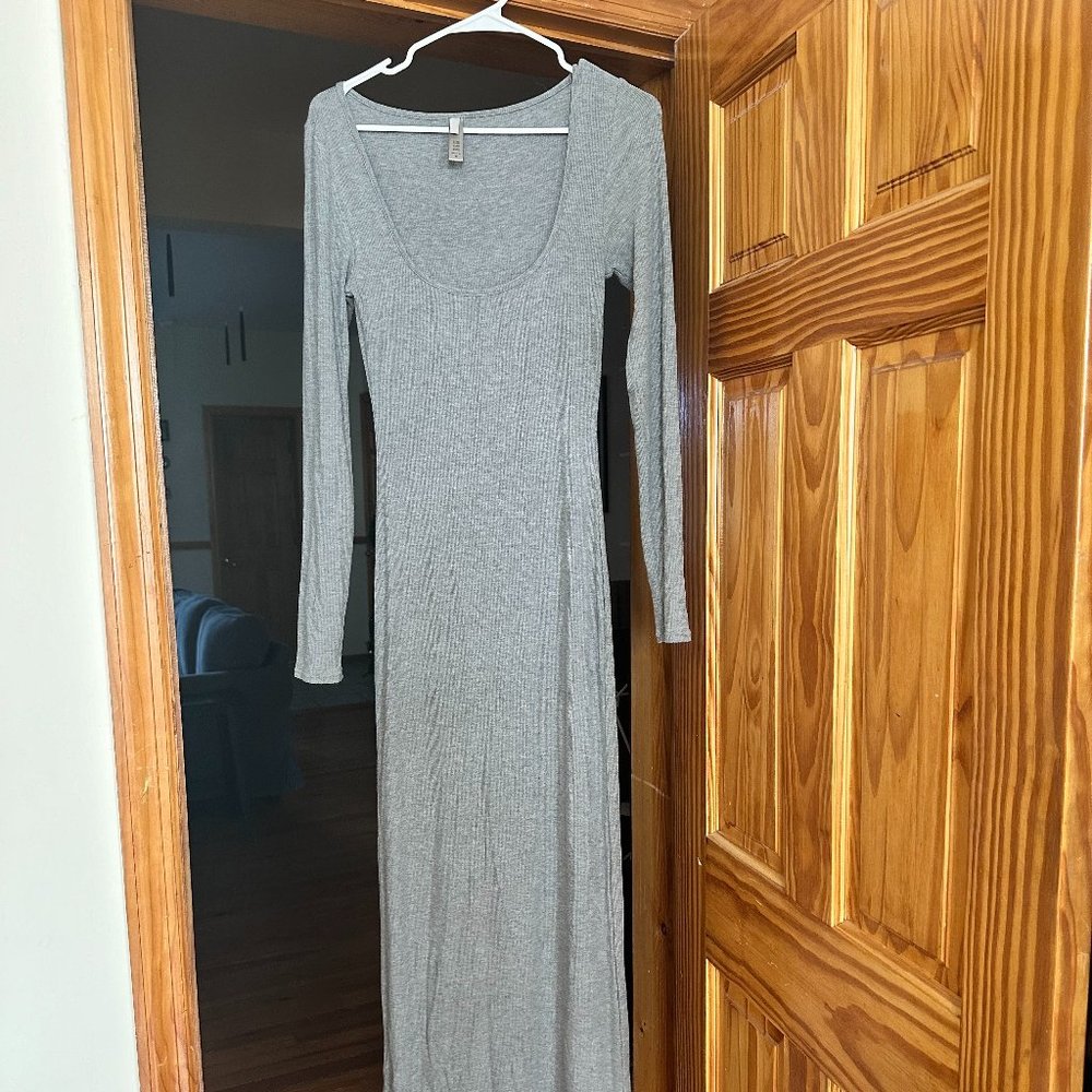 SKIMS Soft Lounge Long Sleeve Dress  — ONLY WORN ONCE. Super fitting ❤️